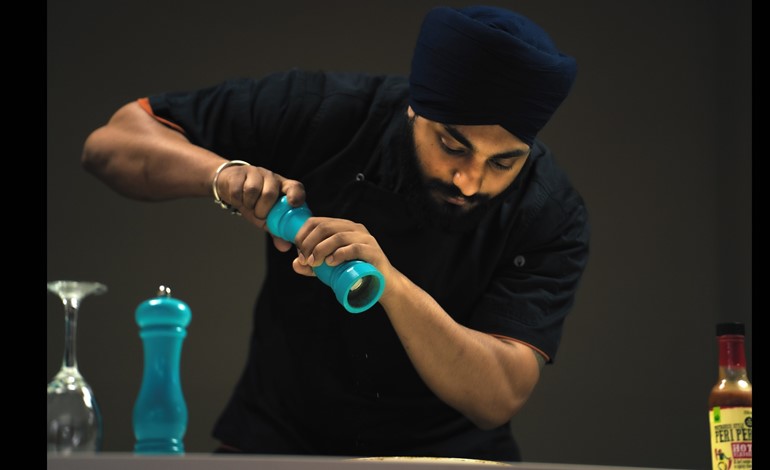 kiwi-Indian chef serves up star dish at pacific tapas contest