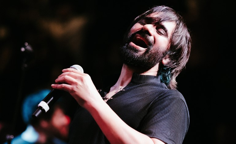 babbu maan spreads punjabi magic at auckland concert