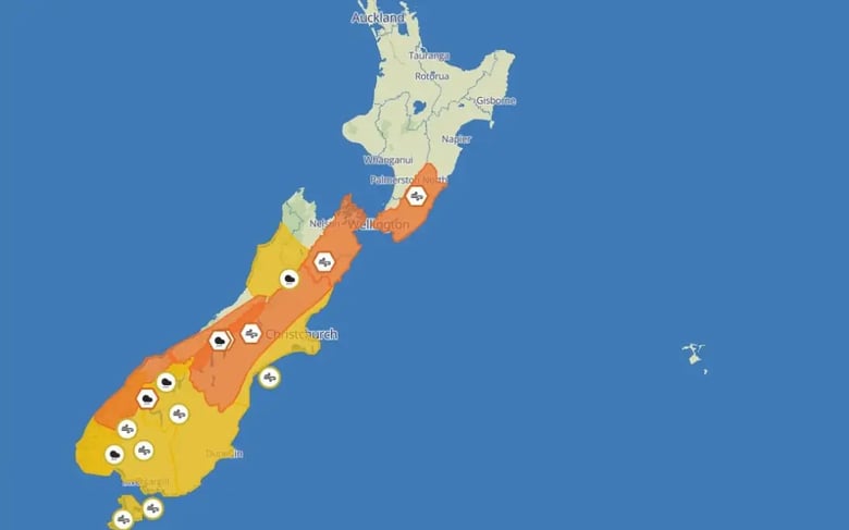 Sizzling temperatures, strong winds and heavy rain in South Island weather mix