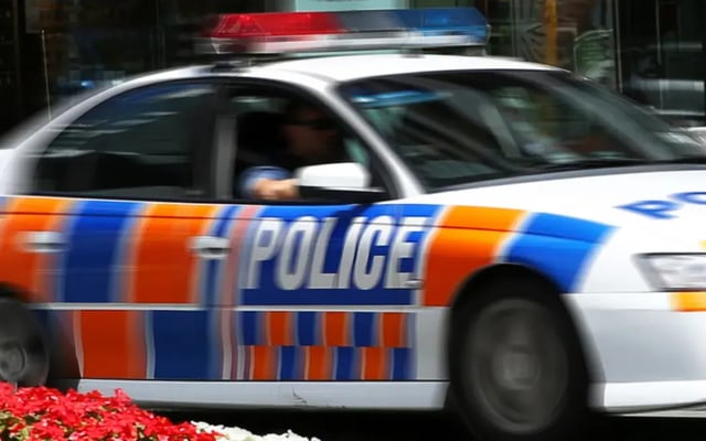 Central New Plymouth street closed by police