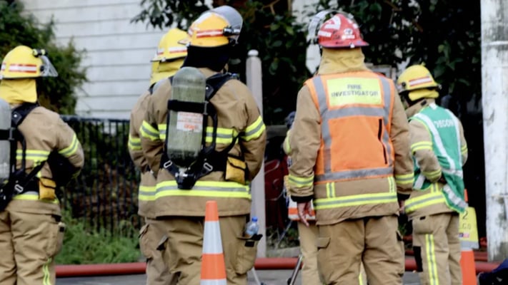 Person killed as fire tears through home in Auckland's Onehunga