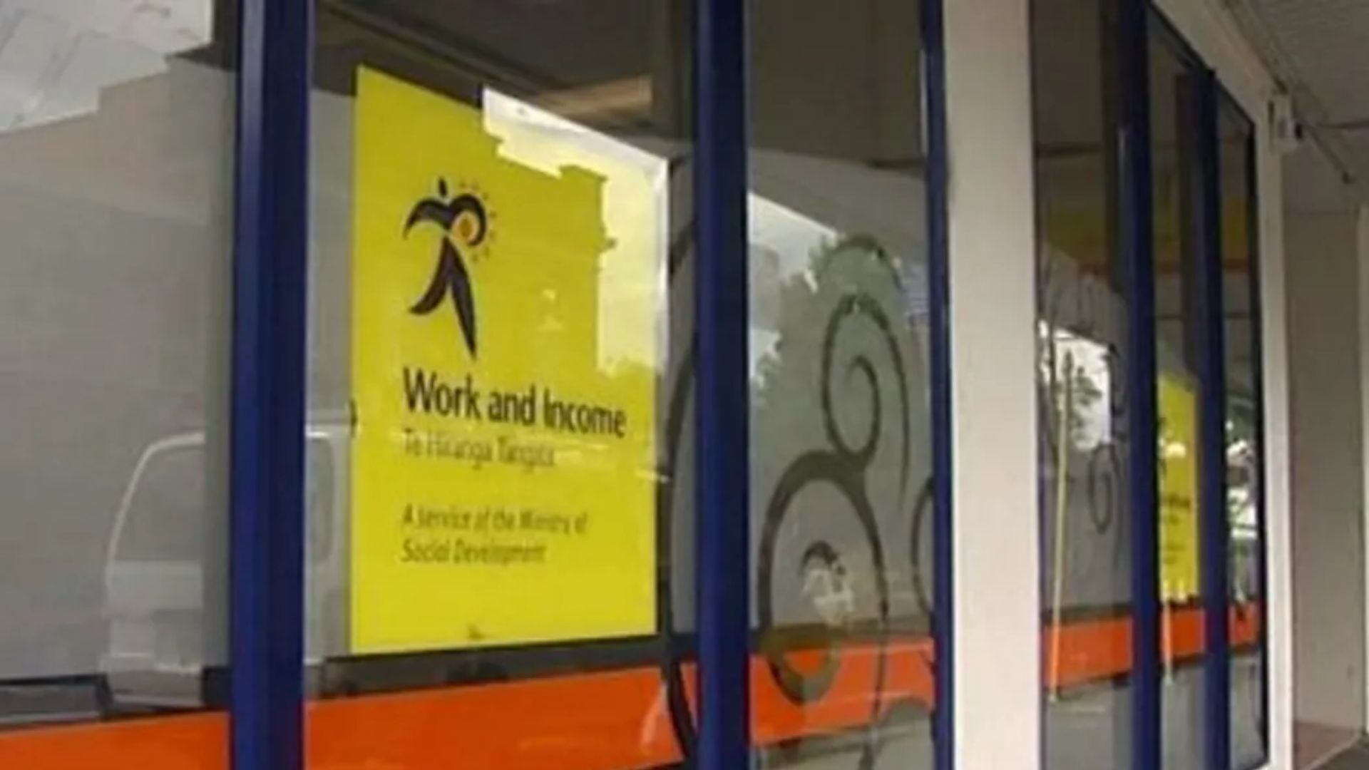 The Ministry of Social Development is planning to cut the number of security guards at Work and Income offices throughout