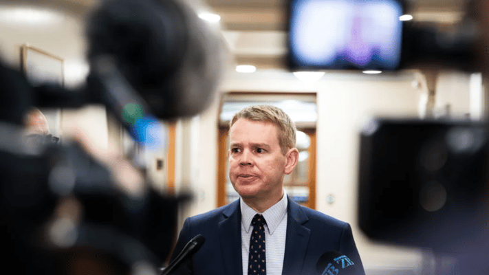 Labour's Chris Hipkins says Disability Minister Penny Simmonds should be sacked
