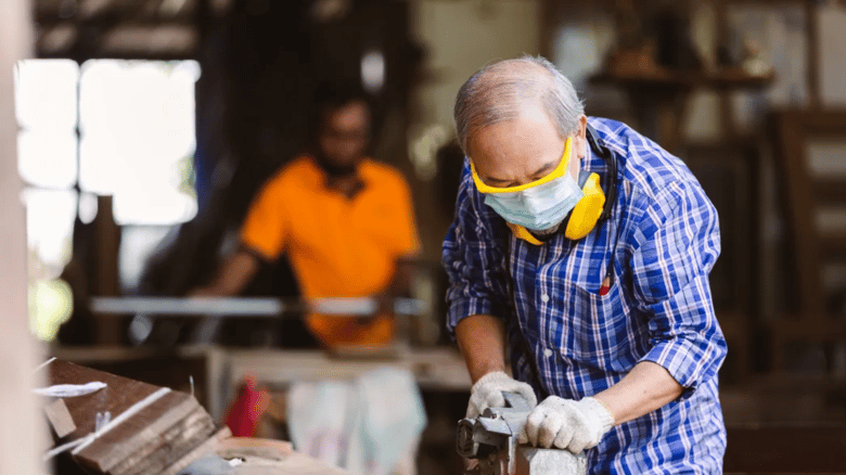Kiwis Over 65 Staying In Paid Work Longer