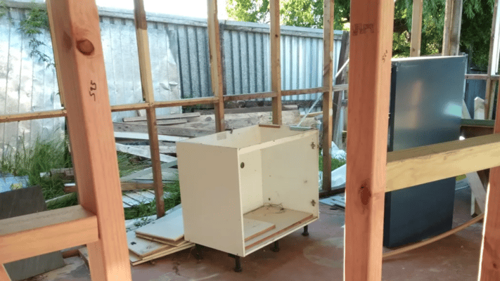 An Auckland woman says a builder has left her in the lurch with an unfinished garage and poorly done flooring, and she wants a refund of the $30,000 she paid him.