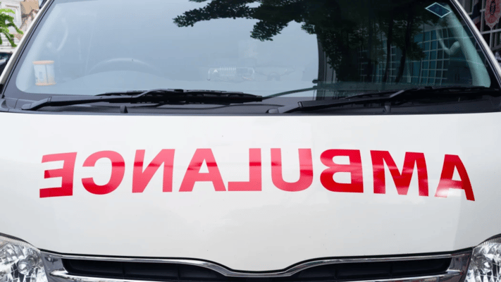 An ambulance call handler has been found in breach of the Code of Health and Disability Services Consumers' Rights after a teenager died from an asthma attack due to the delay in the ambulance being dispatched.