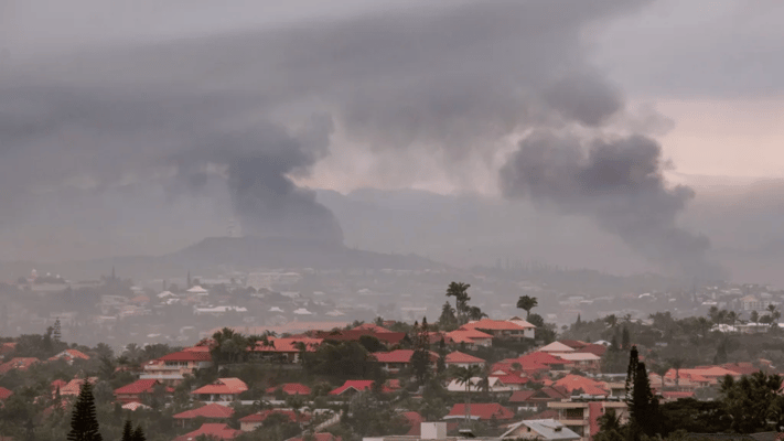An Auckland man has described scenes of chaos in Nouméa during the escalating civil unrest.