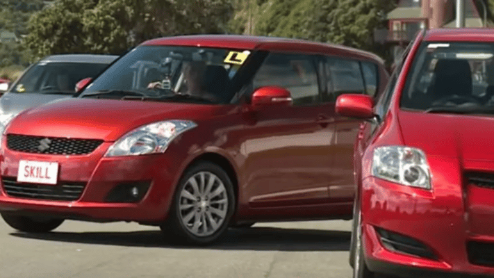 Changes are desperately needed to driver's licence rules and they could save young people's lives, the Automobile Association says.