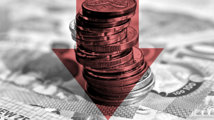 The tit for tat interest rate battle between retail banks continues with Kiwibank cutting fixed home loan and deposit rates across the board following falls in wholesale rates.