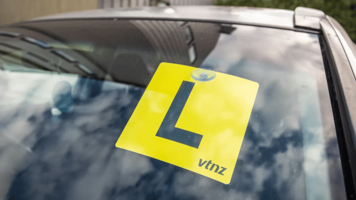 Aucklanders wanting to sit their drivers test are having to wait almost a year for an appointment, and some are travelling elsewhere to get tested.
