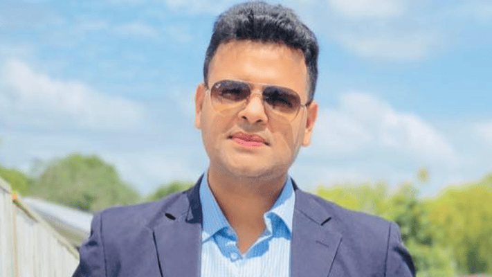 Barfoot and Thompson's Real Estate Agent Kapil Rana