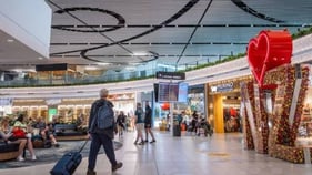 Auckland Airport to change security, passport control order for international travellers