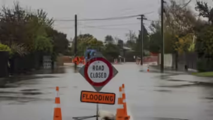 State Of Emergency Declared In Canterbury As 150kph Winds And Fires Batter NZ
