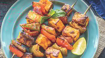 Cook Paneer (Cheese) With Panache