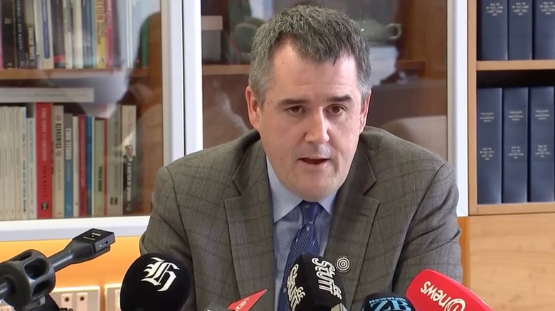 Government to cut hardship support payments, saving $195m as critics slam move as ‘nasty’