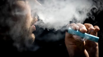 More people looking for help to give up vaping, Quitline says