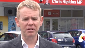Hipkins says key&nbsp;Covid vaccine&nbsp;advice on teenagers came too late