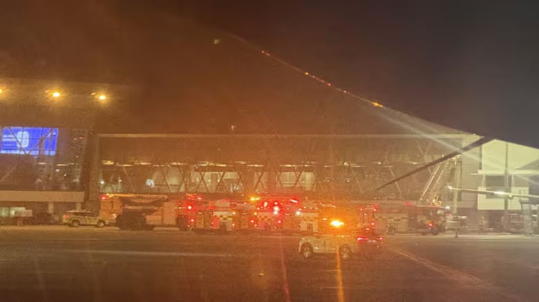 Wellington&nbsp;airport&nbsp;terminal evacuated as firefighters battle blaze