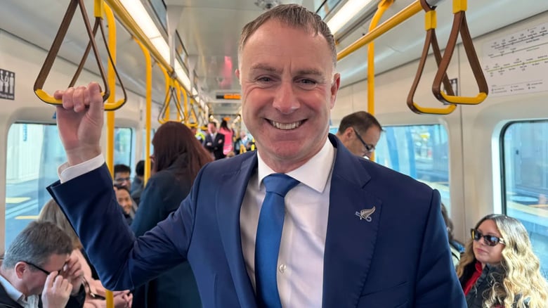Two new Auckland stations part of $2.4b rail spend