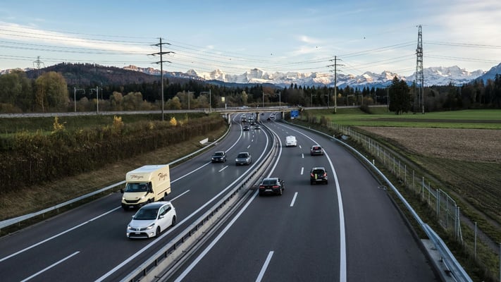 Four teenagers charged after allegedly stolen vehicles collide in Auckland
