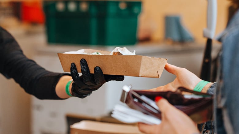 Drive-thru stop leads to arrest after alleged Pizza shop robbery