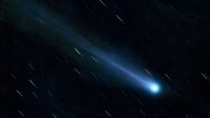 Rare&nbsp;comet&nbsp;lights up New Zealand skies- here’s how to spot it