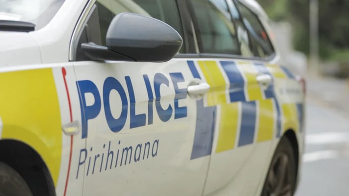 Child struck by a car in Auckland, police investigating