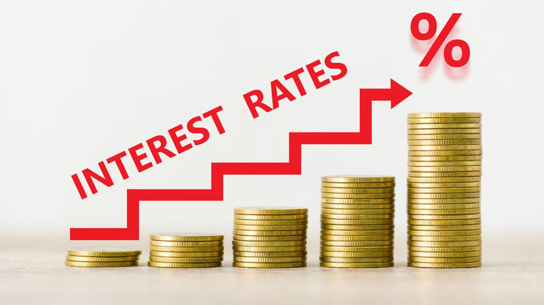 Kiwibank urges RBNZ to pause further interest rate hikes