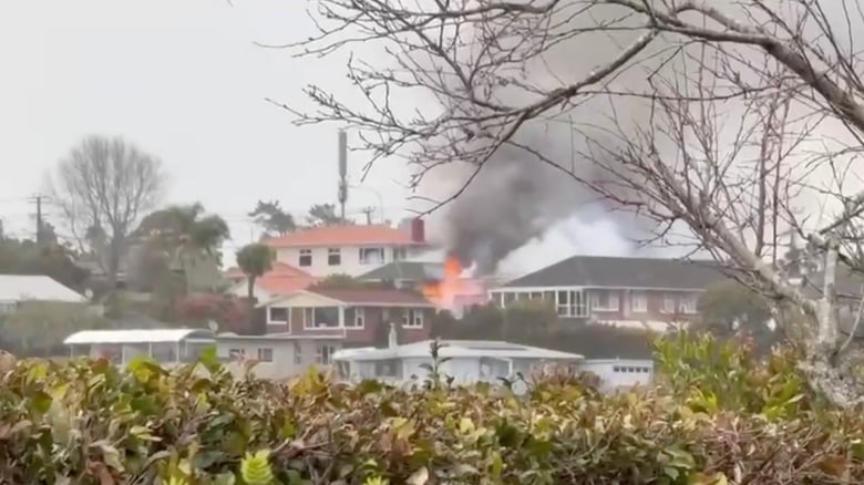 Huge fire engulfs Glenfield home as firefighters battle blaze