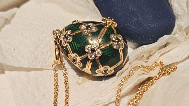 Police recover diamond locket swallowed by NZ man