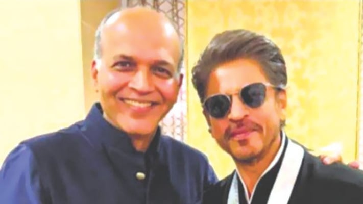 Shah Rukh Khan’s Swades director Ashutosh Gowariker shares a special message