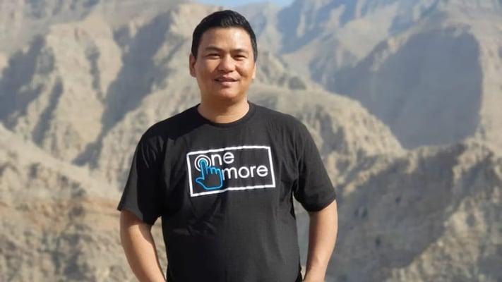 Four friends continue desperate search for&nbsp;missing mate in Nepal