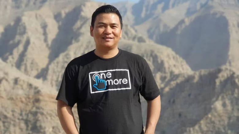 Four friends continue desperate search for&nbsp;missing mate in Nepal