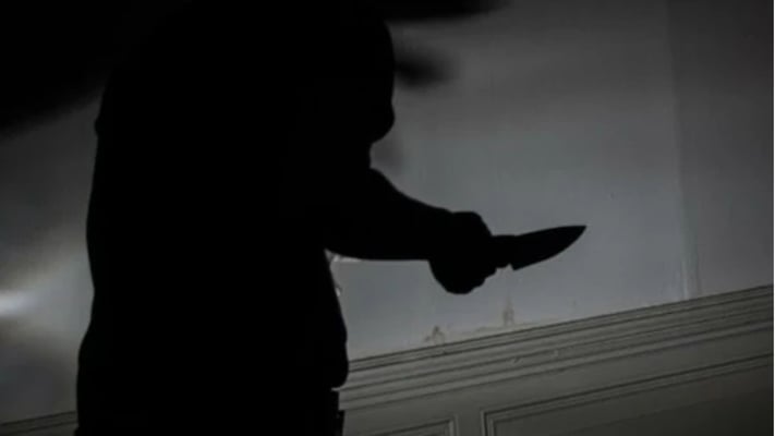 Young Mother Stabbed Multiple Times In Daylight Attack, Police Hunt For Suspect