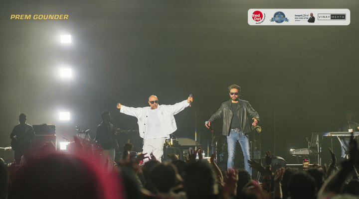 The duo's three-hour performance was a rollercoaster of emotions, featuring a mix of their popular duets and solo hits.