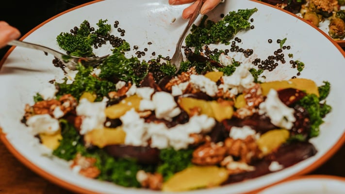 In today's fast-paced world, meals are often rushed between meetings, screens, and endless to-do lists. But eating quickly could be affecting more than just your schedule—it may also impact your digestion, metabolism, and long-term health.