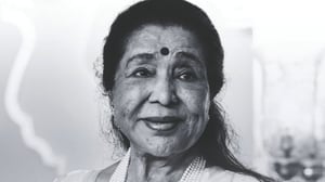 Celebrities gather to bid final farewell to Asha Bhosle