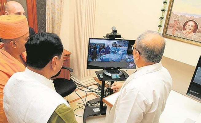 Doctor claims world's first in-human telerobotic coronary surgery in India