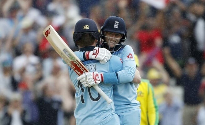 England secure seat in CWC19 final with resounding win against Australia