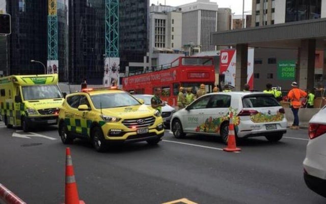 Double-decker bus rolls back down in Auckland CBD injuring three