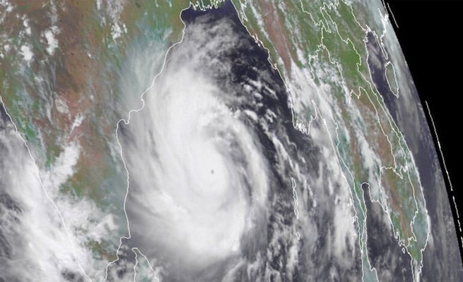 'Amphan' intensifies into super cyclone: West Bengal and Odisha get orange alert