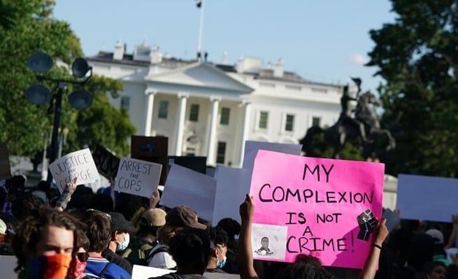 Curfew in Washington after protests near White House