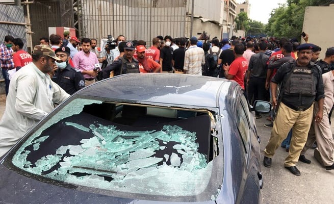 9 killed in Pakistan Stock Exchange attack