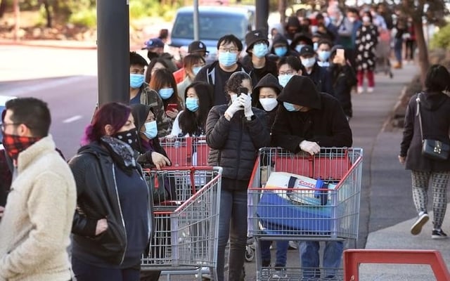 Covid-19: Melbourne to go into lockdown with another 671 cases announced
