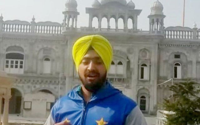 Pakistani Sikh bowler dreams of playing, performing vs India