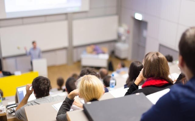 Universities urged to financially assist returning foreign students