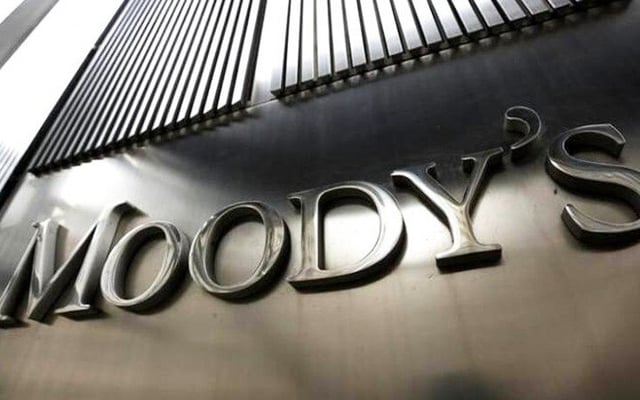 Global economy to remain in tenuous position in 2021: Moody's