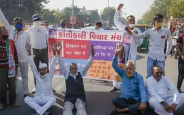 10,000 farmers from Gujarat to reach Delhi in next 15 days