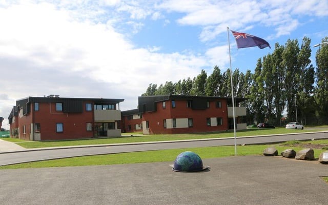 Small groups of refugee families to be allowed into New Zealand