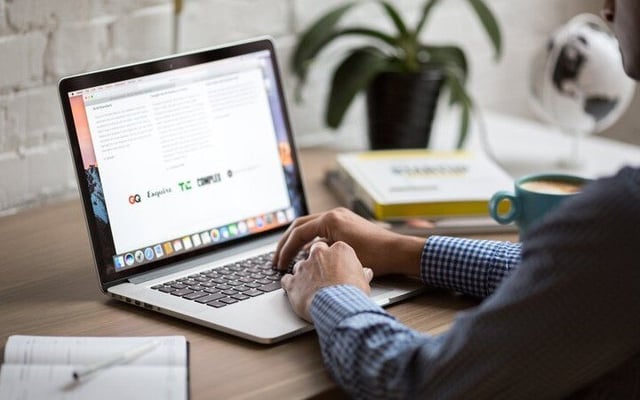 People trust computers more than humans: Study